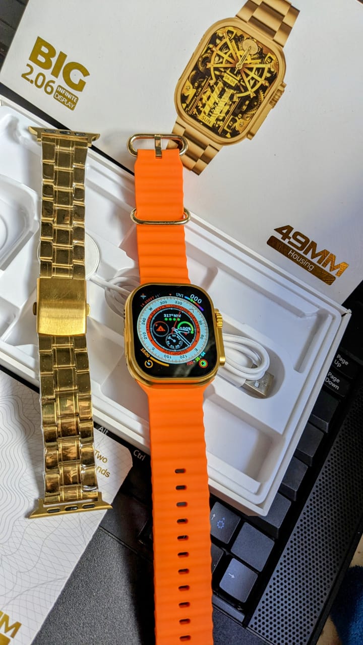 Z76 Ultra Smart Watch- Series 8 Golden